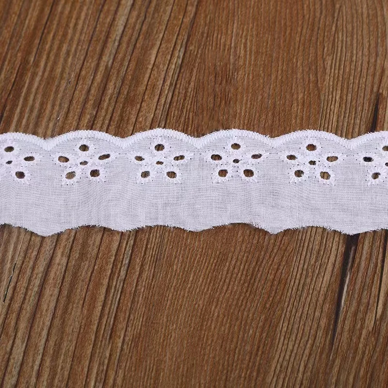 Flower Pattern Cotton Embroidery Eyelet Crochet Bridal Lace Trim