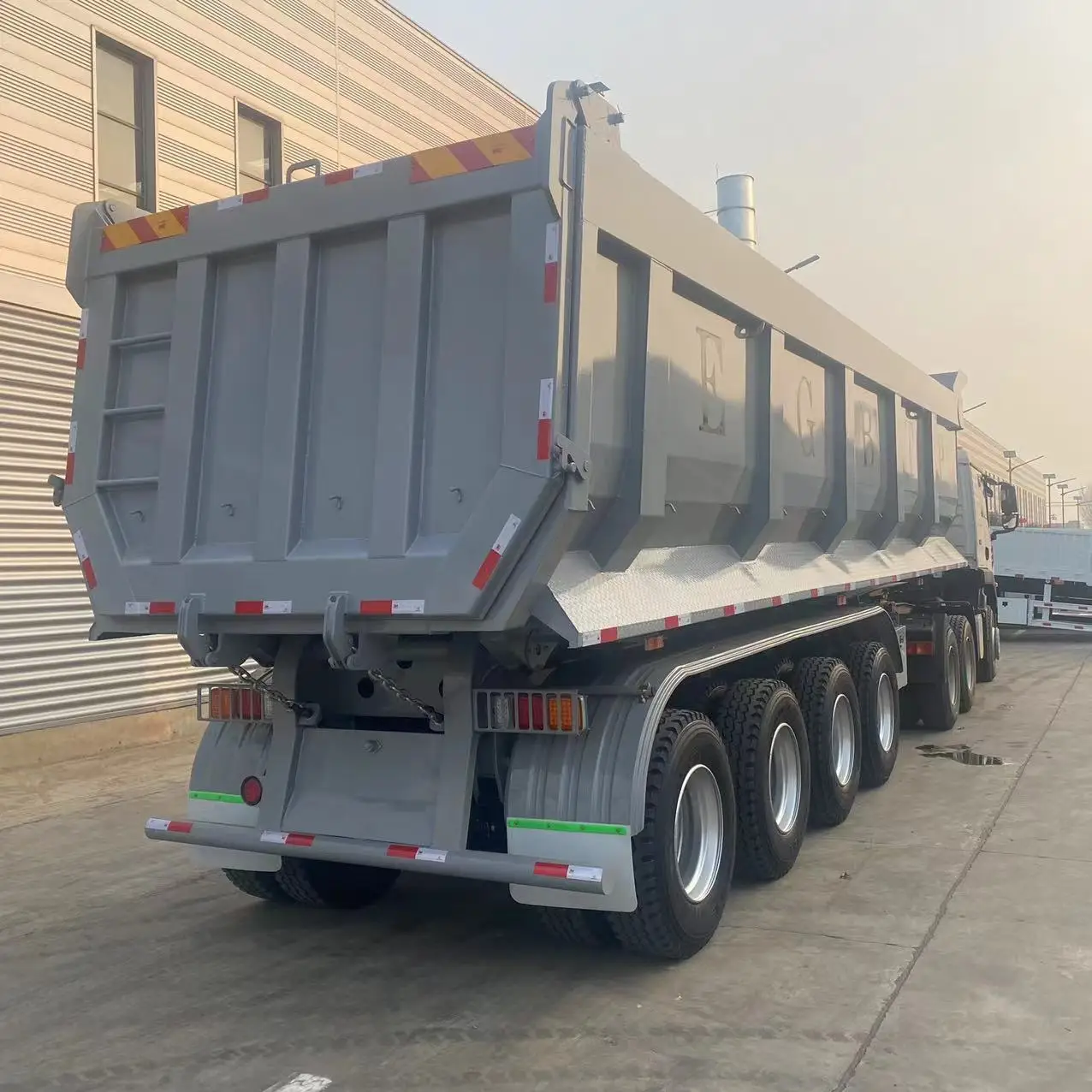 3 оси 4 6 35/40 /60CBM самосвал Trailer100Tons Самосвал полуприцеп для продажи