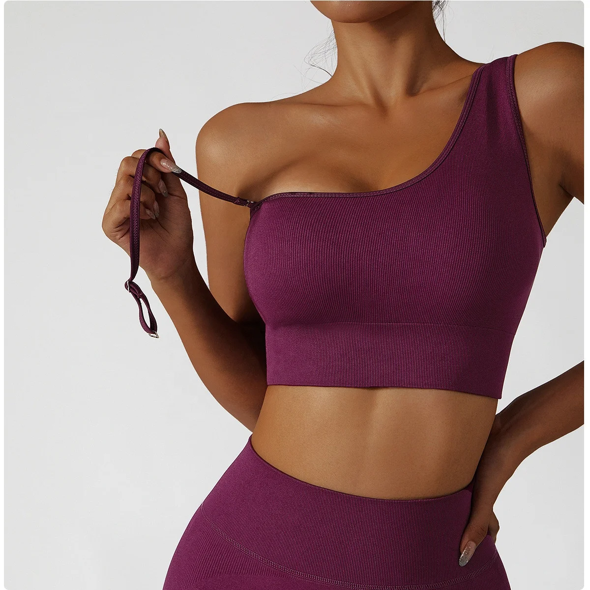 Sexy One Shoulder Yoga Bras Women Sports Top Crop Athletic Vest Push Up Sports Bra Sportswear Wirefree Gym Sports Bras