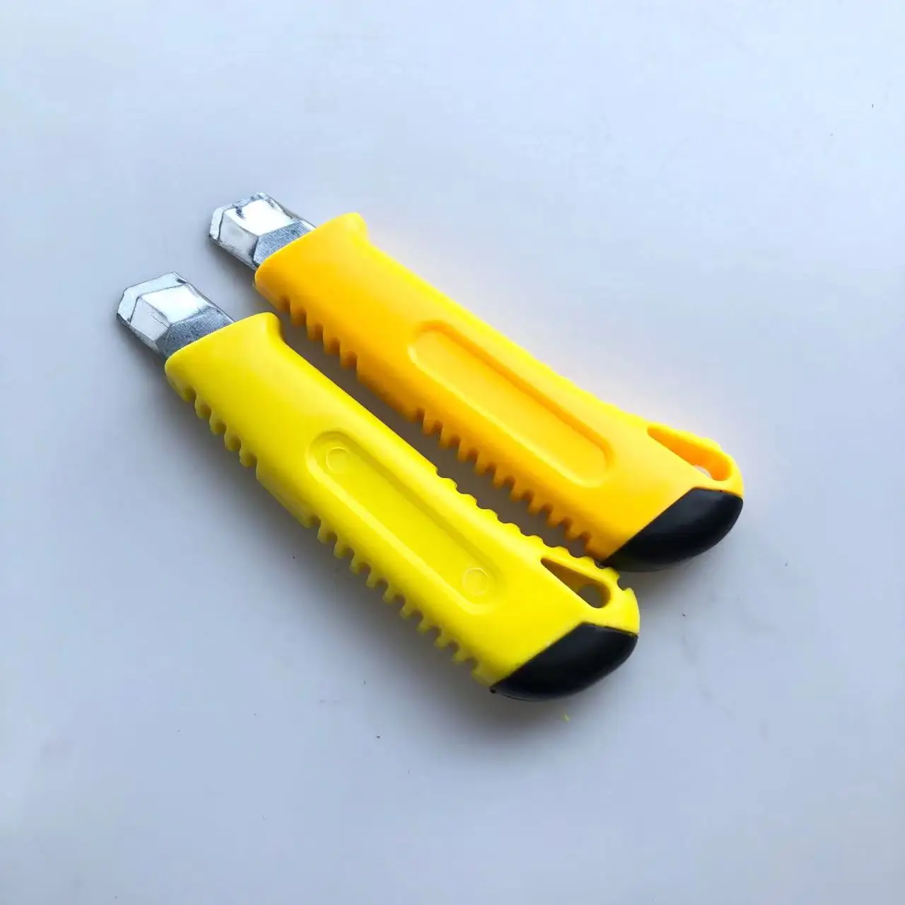 Cutter Box Utility Cutter Knife Wallpaper And Art Knife Utility Knives
