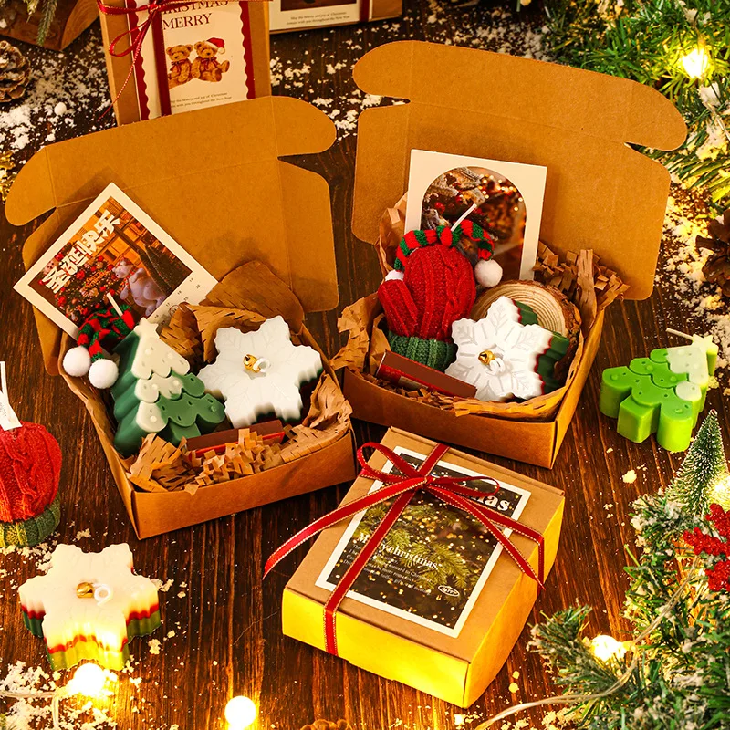 Color Luxury Shape Christmas Glove Deer Snowman Gingerbread Man Soy Beeswax Christmas Tree Snow Flake Candle