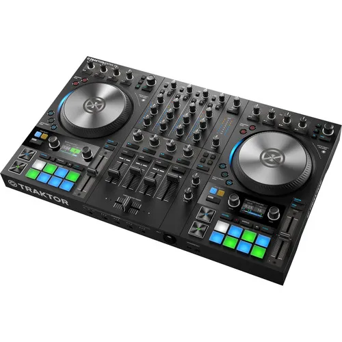 A Native Instruments TRAKTOR KONTROL S4 MK3