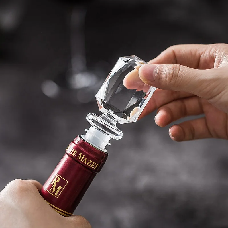 Wedding gift japneses cartoon art grape sparkling red wine cap sealer silicone cork wine stopper