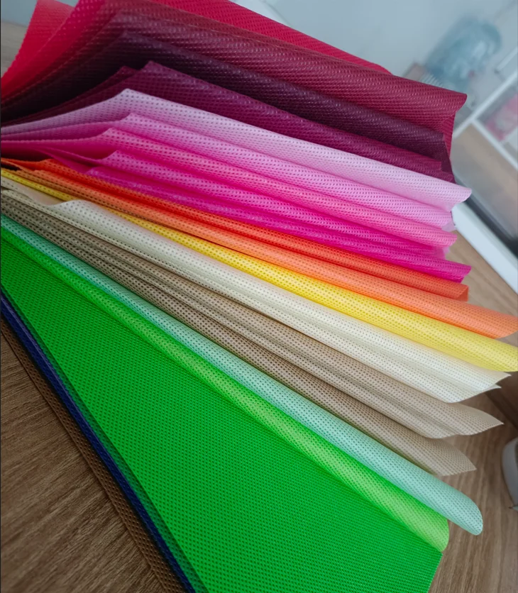 Customized Color Spun-bonded Non Woven Fabric 100% Pp Spunbonded Non-woven Fabric