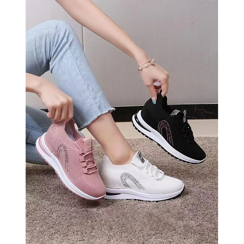2023 Factory wholesale pink white flyweaving casual running shoes women height increasing sneaker