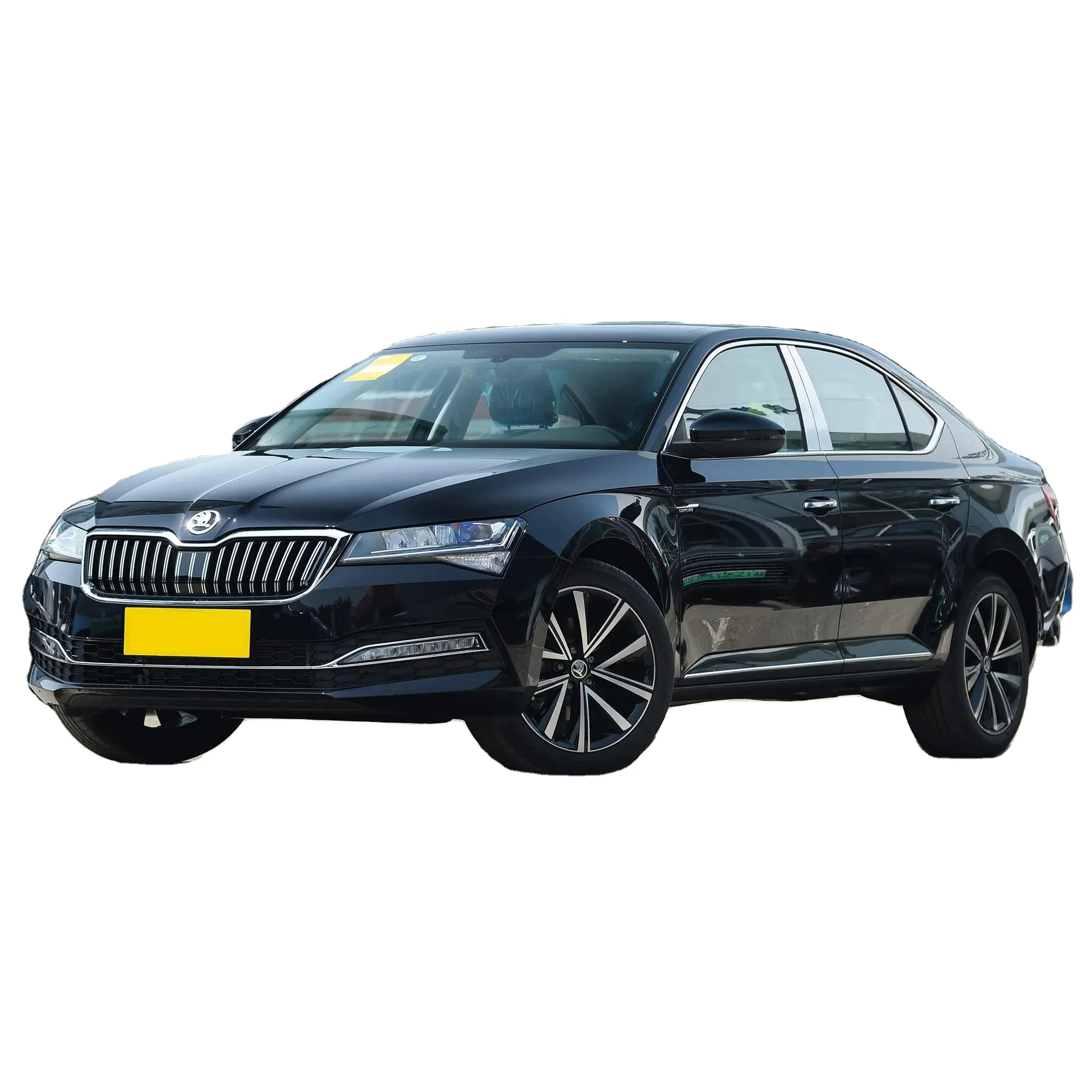 SKODA превосходный хэтчбек FWD газовый бензин 2,0 T 186PS L4 R18 137 кВт/320 нм Роскошная серия LHD