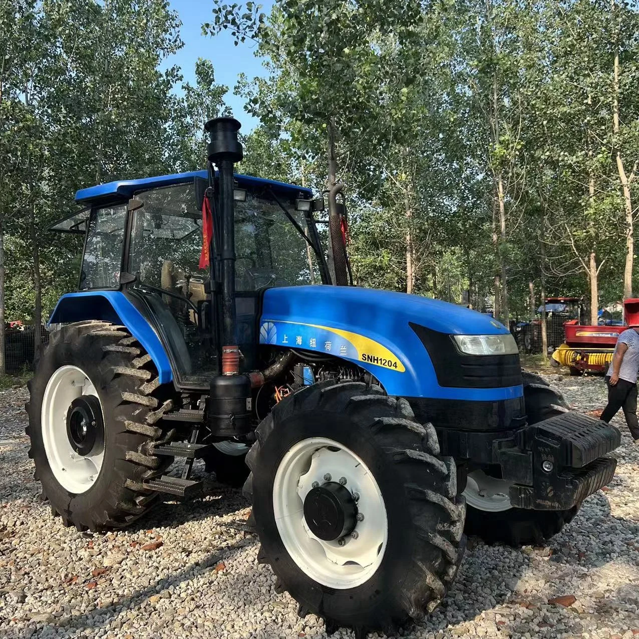 High quality farm machinery New Holland SNH1204  used tractor