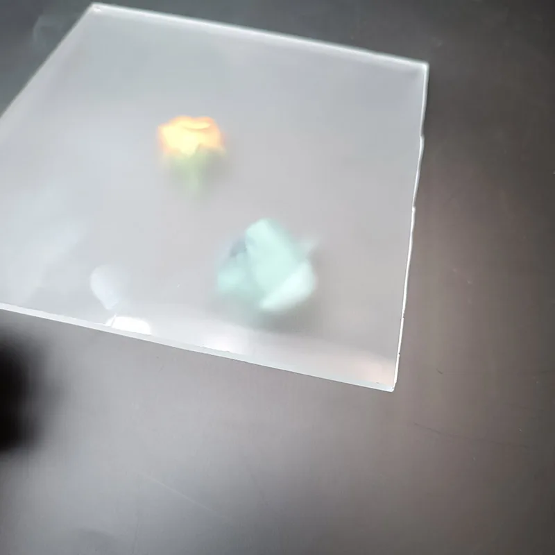 China manufacturer low iron tempered frosted glass acid etched glass ultra white clear frosted glass made in China