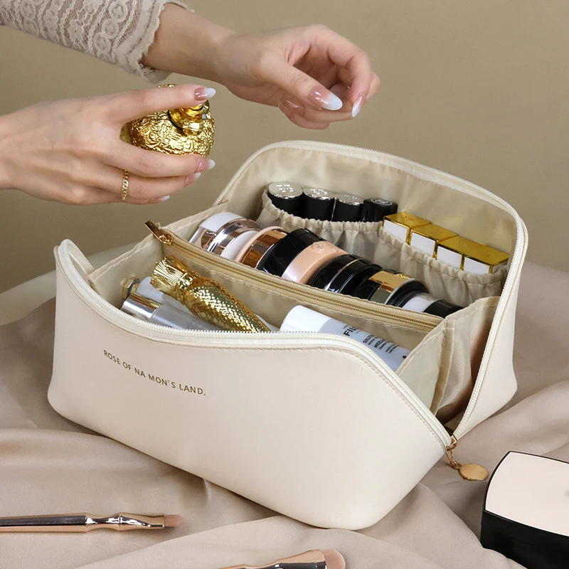 Low MOQ Custom Logo PU Leather Cosmetic Bag Waterproof Toiletry Women Luxury Beauty Cosmetic Bag Pink Girl Travel Cosmetics Bag