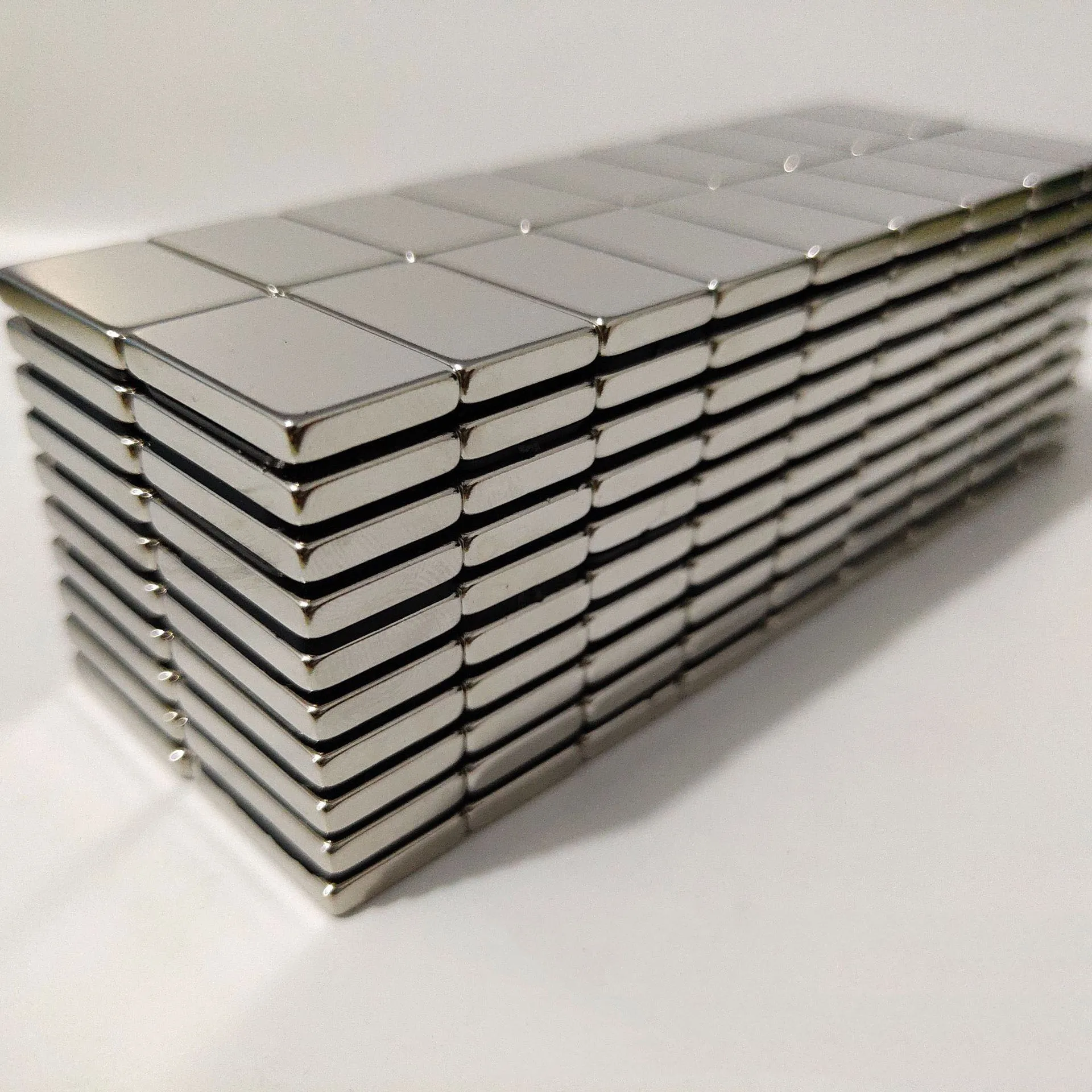 Super Strong Permanent N35 N38 N42 N45 N48 N50 Ndfeb Square Magnetic Block Rectangle Neodymium Magnets N52