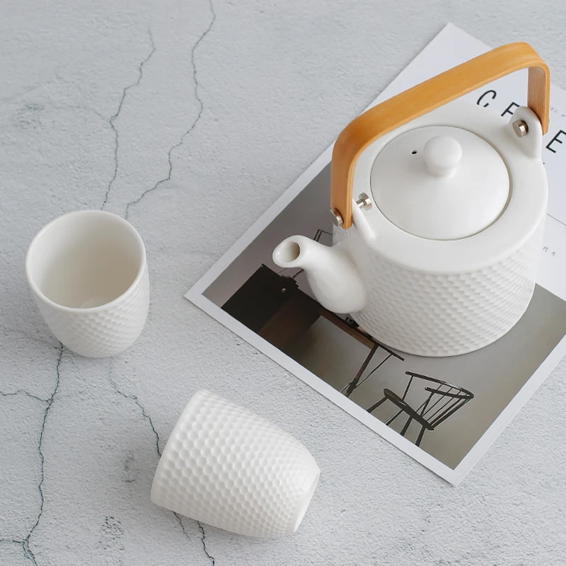 OEM Wholesale China Custom Hotel White Porcelain Ceramic Teapot With Lid Japanese Tea Cup Set