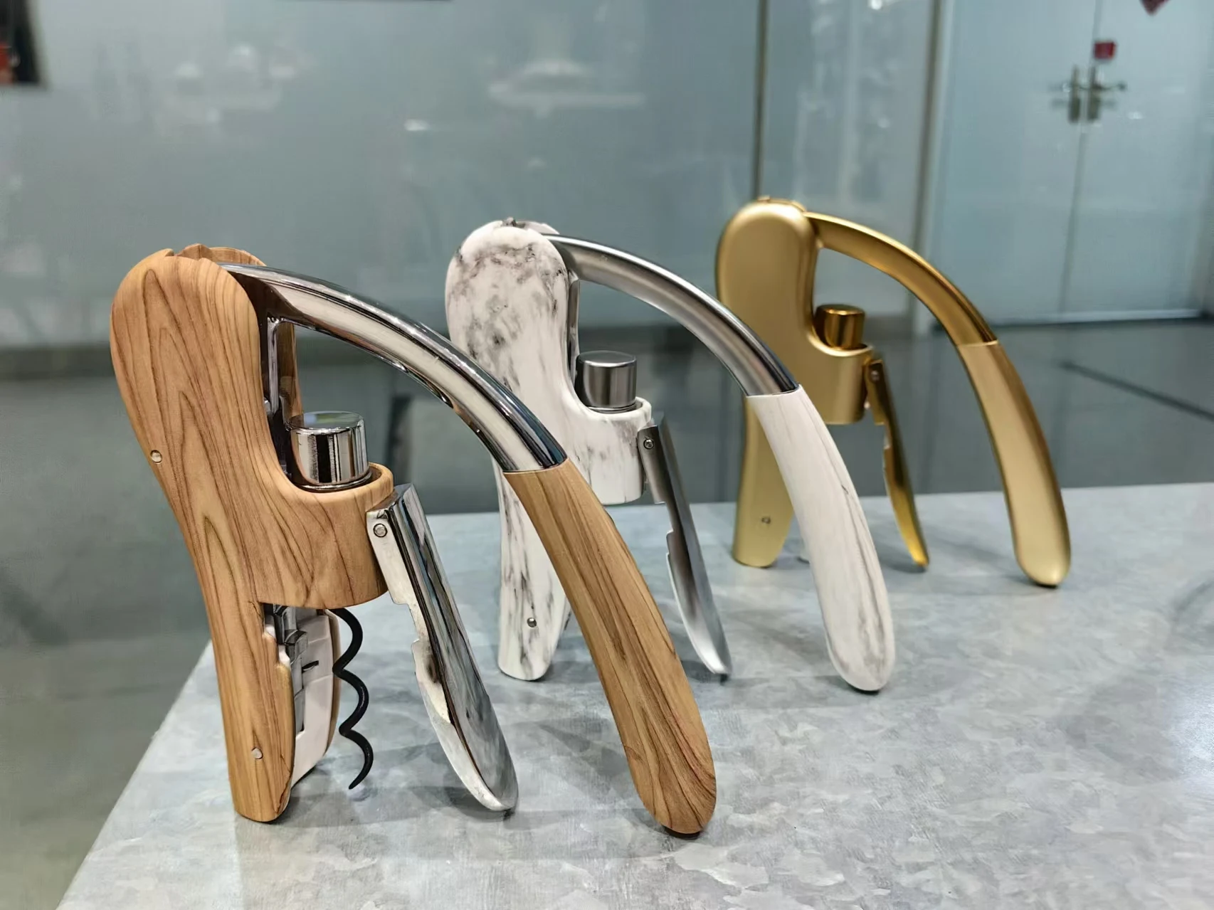 Wine Opener Vertical Lever Corkscrew with Non-Stick Worm Compact Wine Bottle Opener Manual