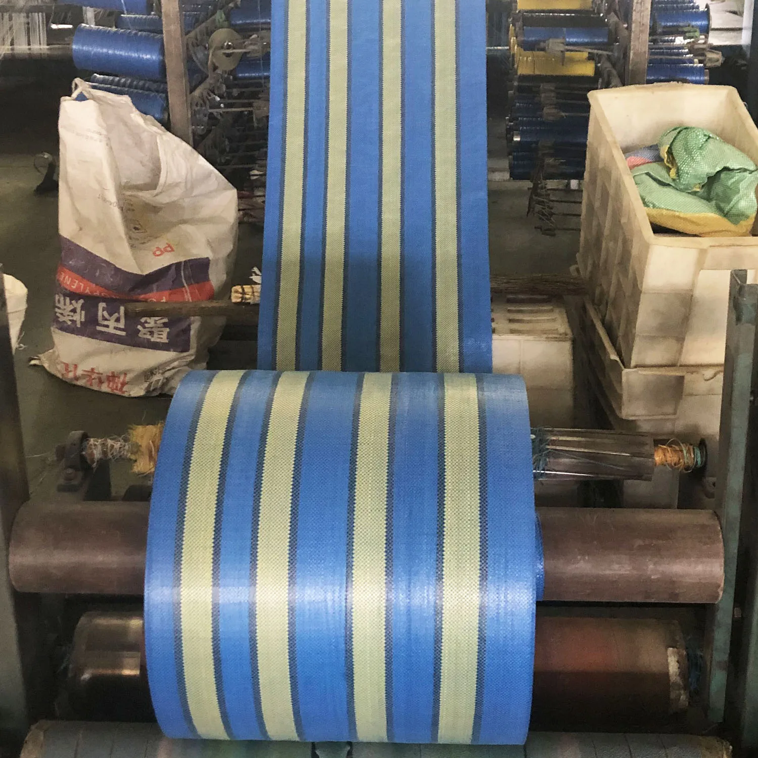  Colorful Stripes Polypropylene Woven Fabric Rolls / Hot Sale PP Raffia In Coils Export To Peru
