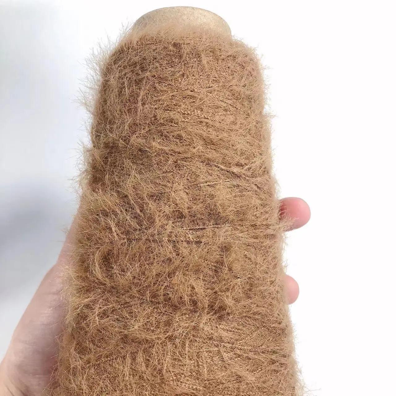 High Quality 1.3cm 2cm Anti-Pilling Fluffy And Soft Texture Imitated Nylon Mink Yarn Feather Yarn