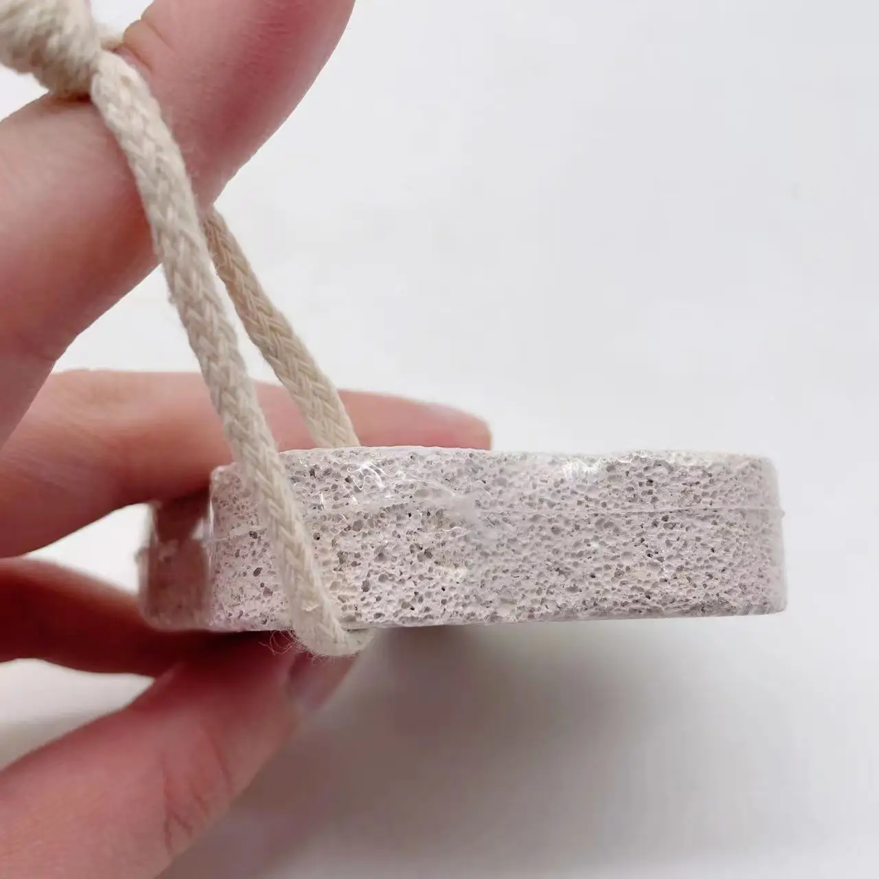 Manufacturer Prices Wholesale Exfoliating Pumice Custom Colorful Artificial Foot Shower Pumice Stone