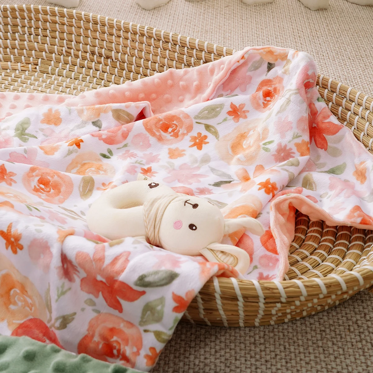 Festival Striped Leaves Patterned Unisex Baby Blanket With Dotted Backing Folded Fiber Filled Bedding for Kids Bedroom Use