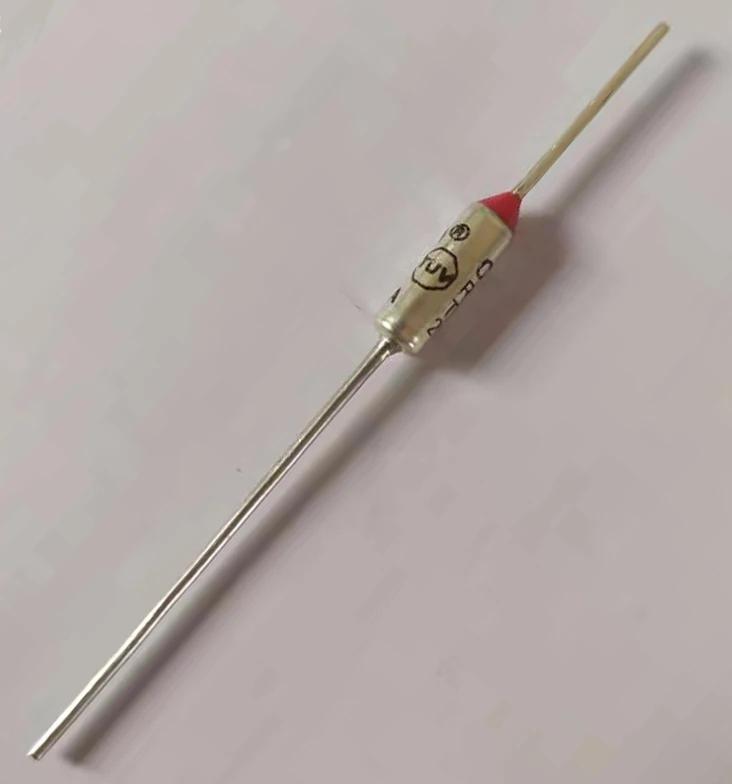  Термопредохранитель RY 121C 10 А 250 В