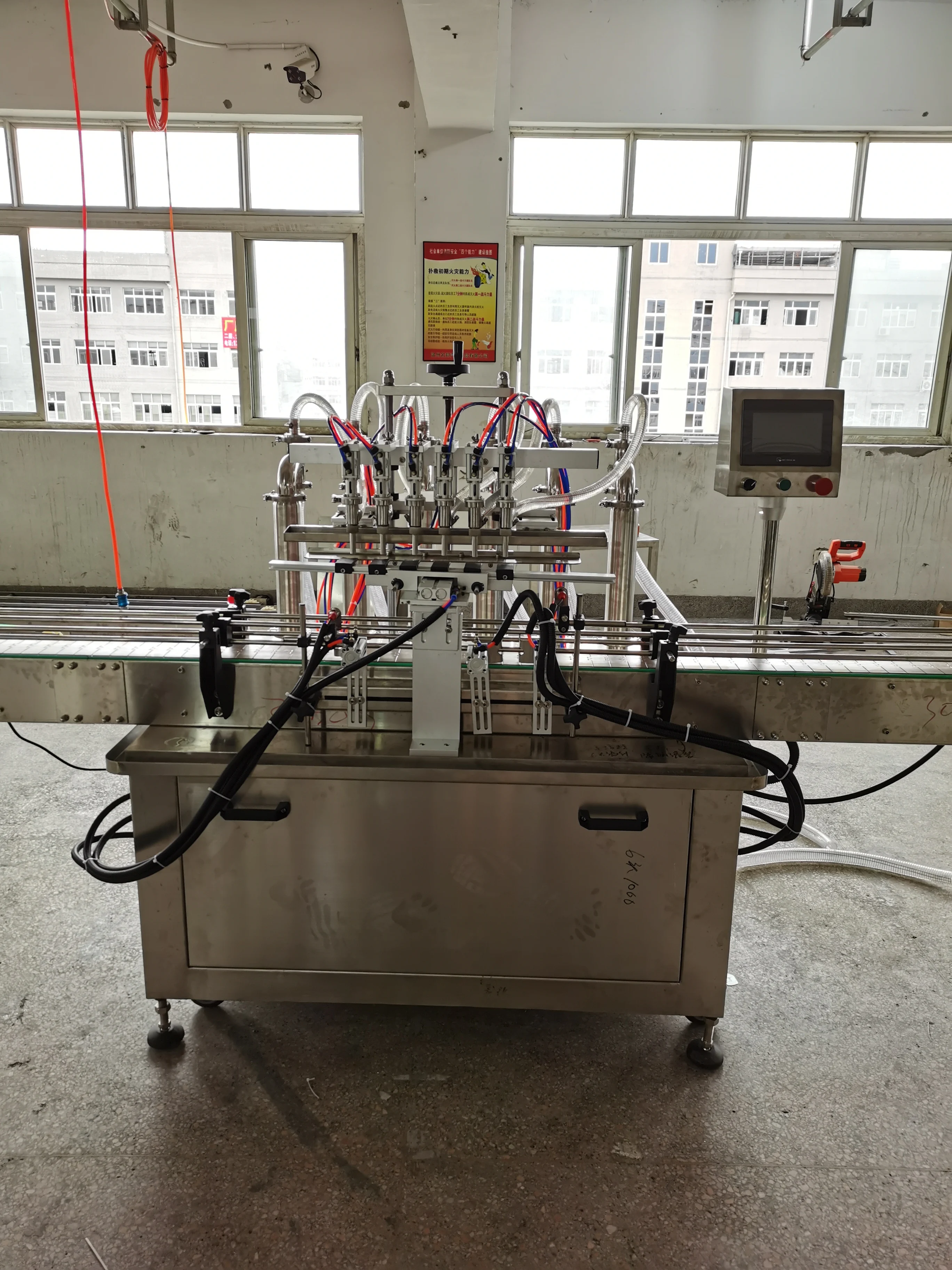  UBL Factory ежедневная химическая промышленность линейный соус Тройная антибиотическая машина для розлива