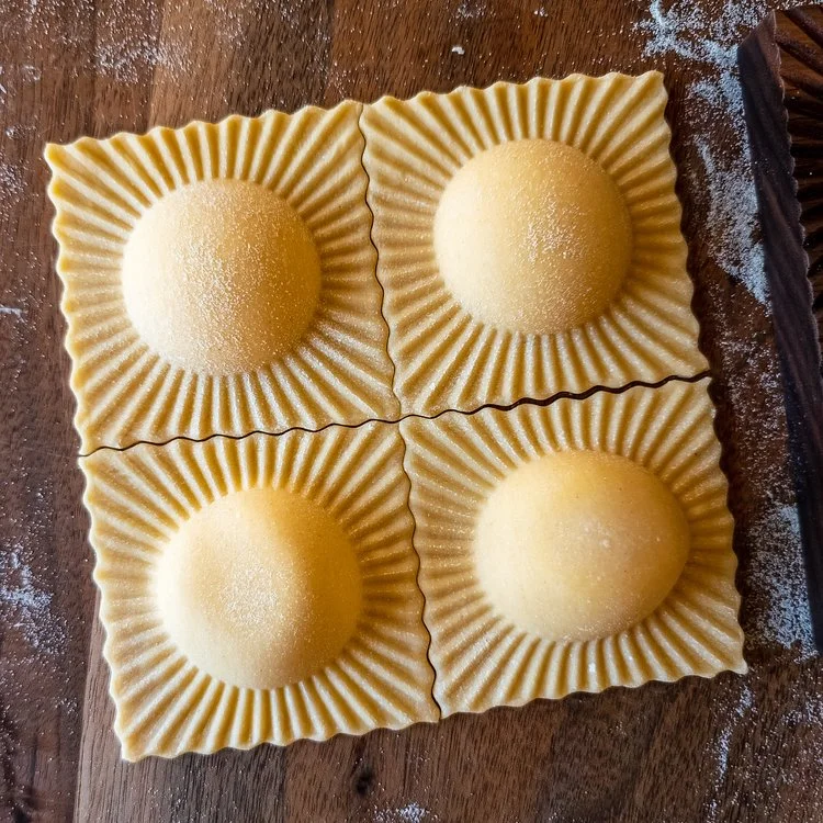 ravioli press mould Sunburst mini Ravioli Mold machine sunburst pattern ravioli dumpling mold