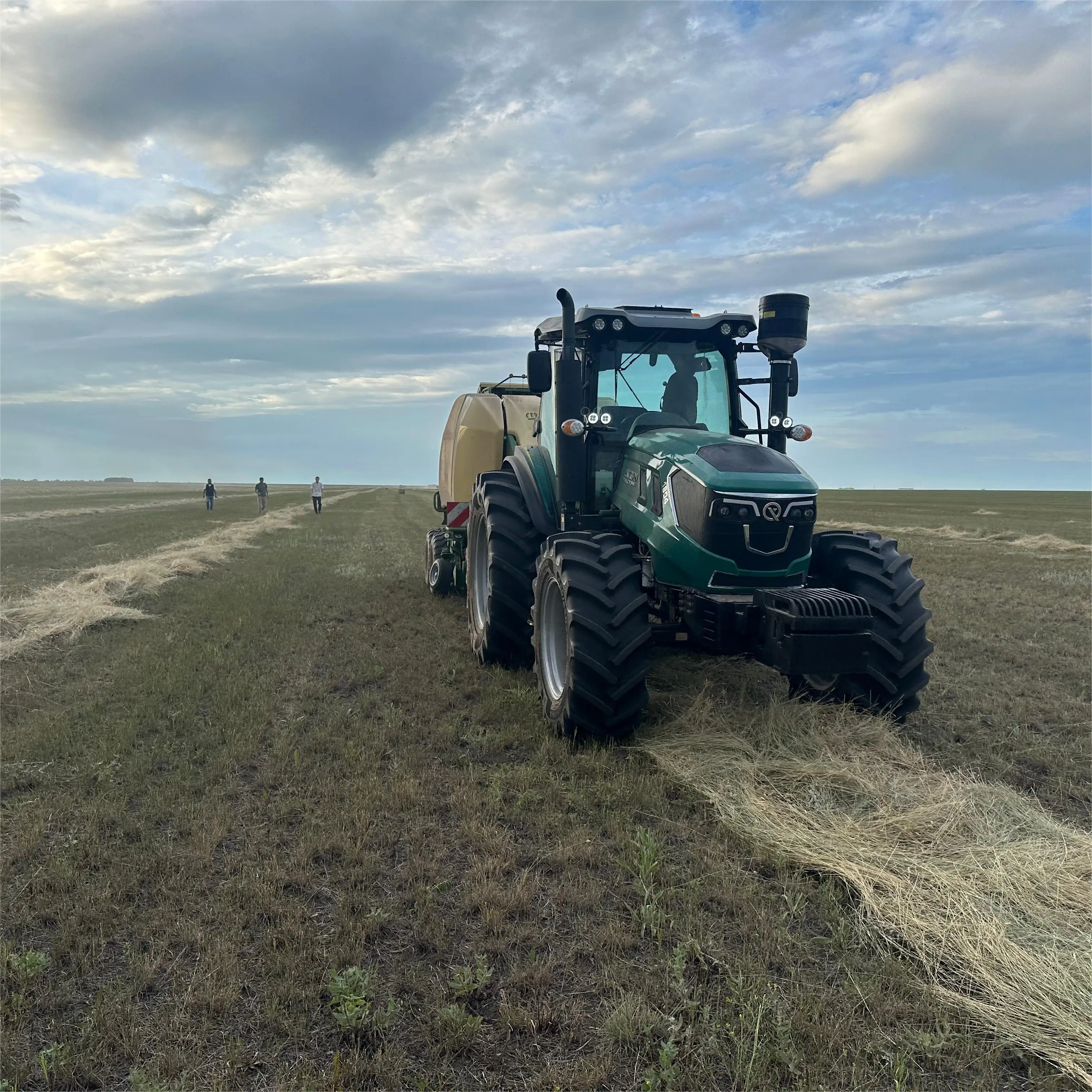 YuChai electric injection 180hp  cheap big power tractor 180hp wheel tractor AC