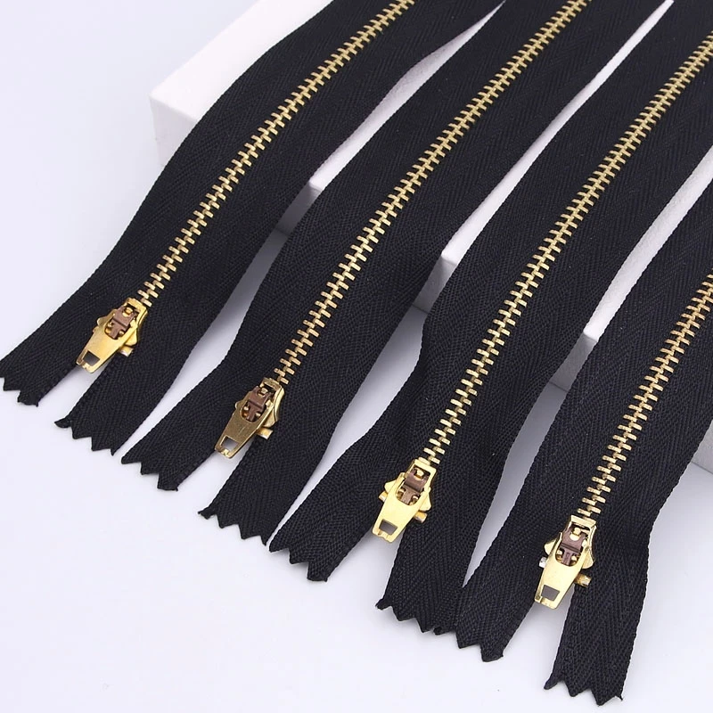 Manufacturer wholesale price #3 #5 #7 #8 #10 bag jacket metallic custom zippers custom color metal zipper roll zip for cloth