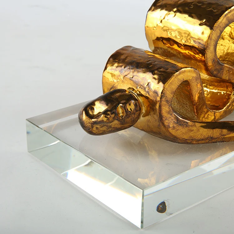 
wholesale decoration modern golden home accessories metal decoration items 