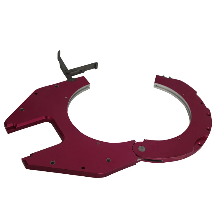 Automatic through-hole pipe welding machine with rotatable pipe welding manipulator