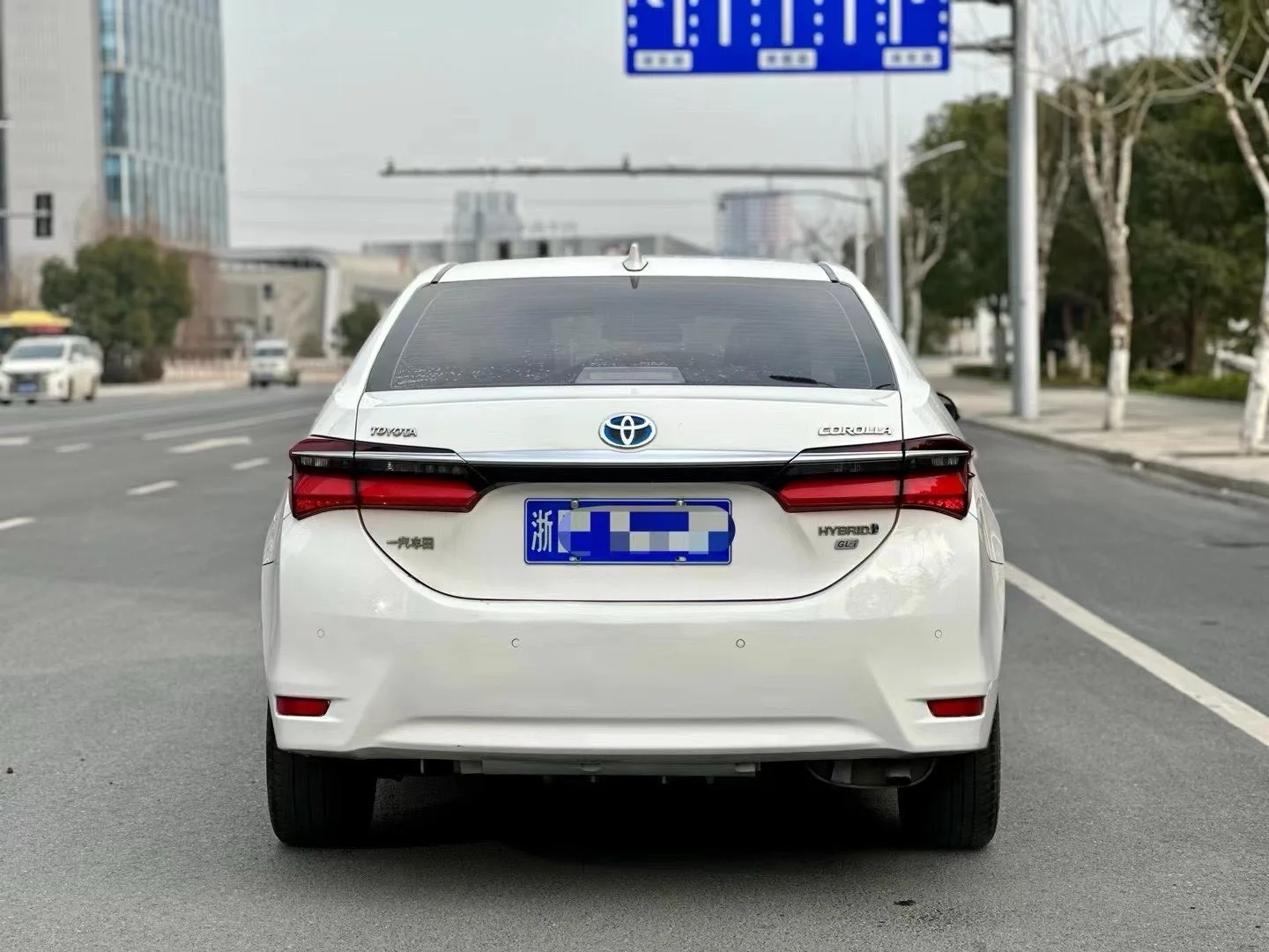 2016 1018 2020 2022 Toyota Corolla Hybrid 1.8L e-cvt Carola White Color Used 5 Seats Second Hand Cars