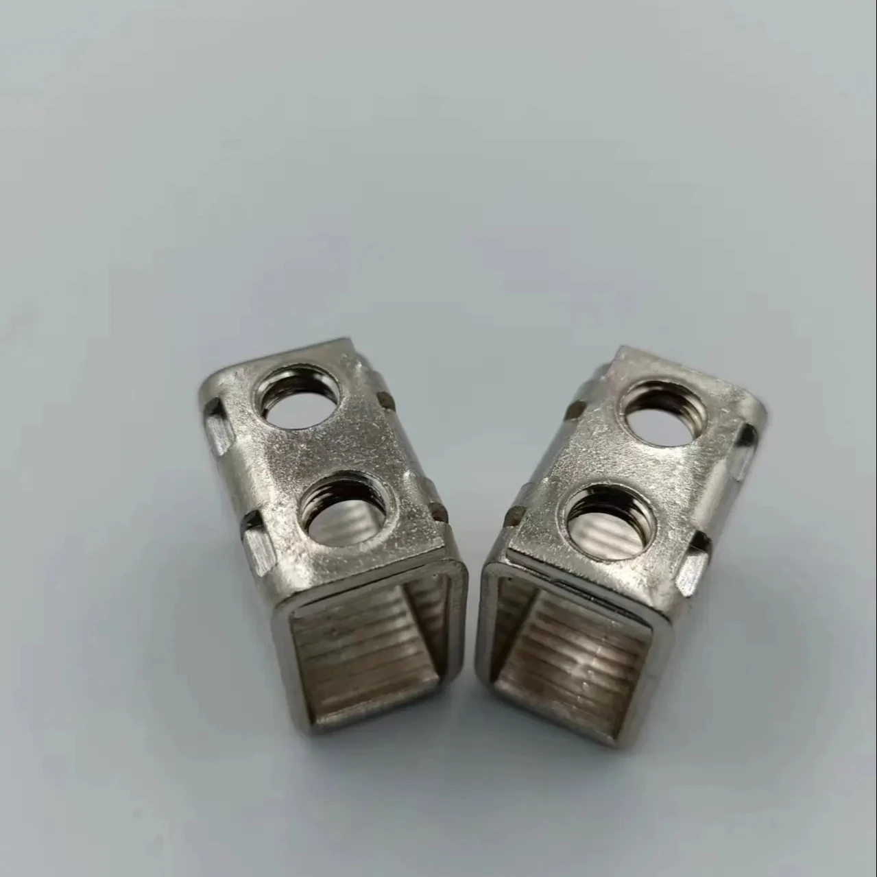 Two-Hole Circuit Table Iron Terminal Pressing Column Head GL-8065 Screw Frame Wiring Hardware Zinc Material Stamping Design