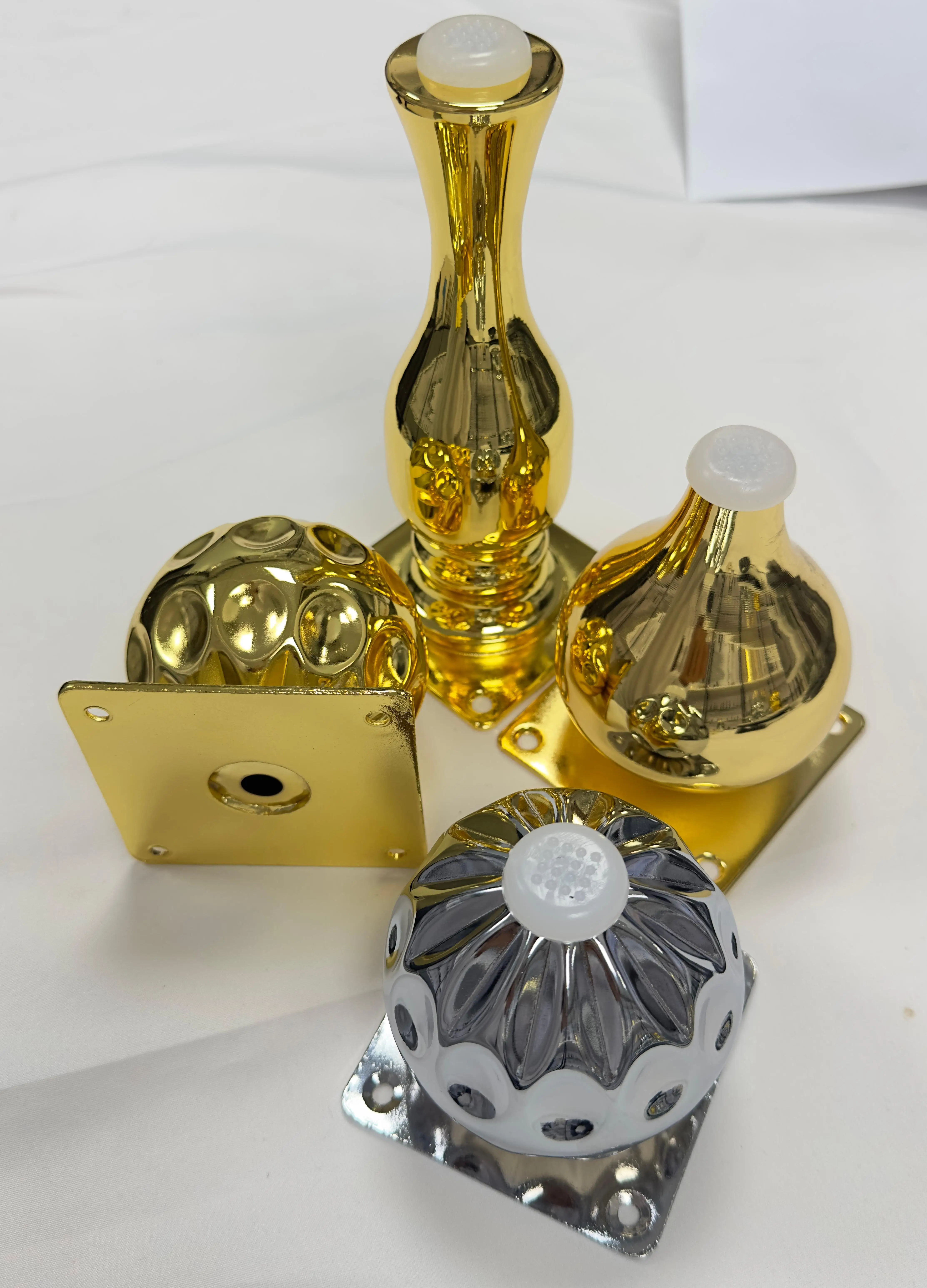 Wholesale OEM Round Metal Modern Couch Legs for Various Cabinet Legs Gold Metal Iron Sofa Leg for Furniture Sofa Bed Accessories