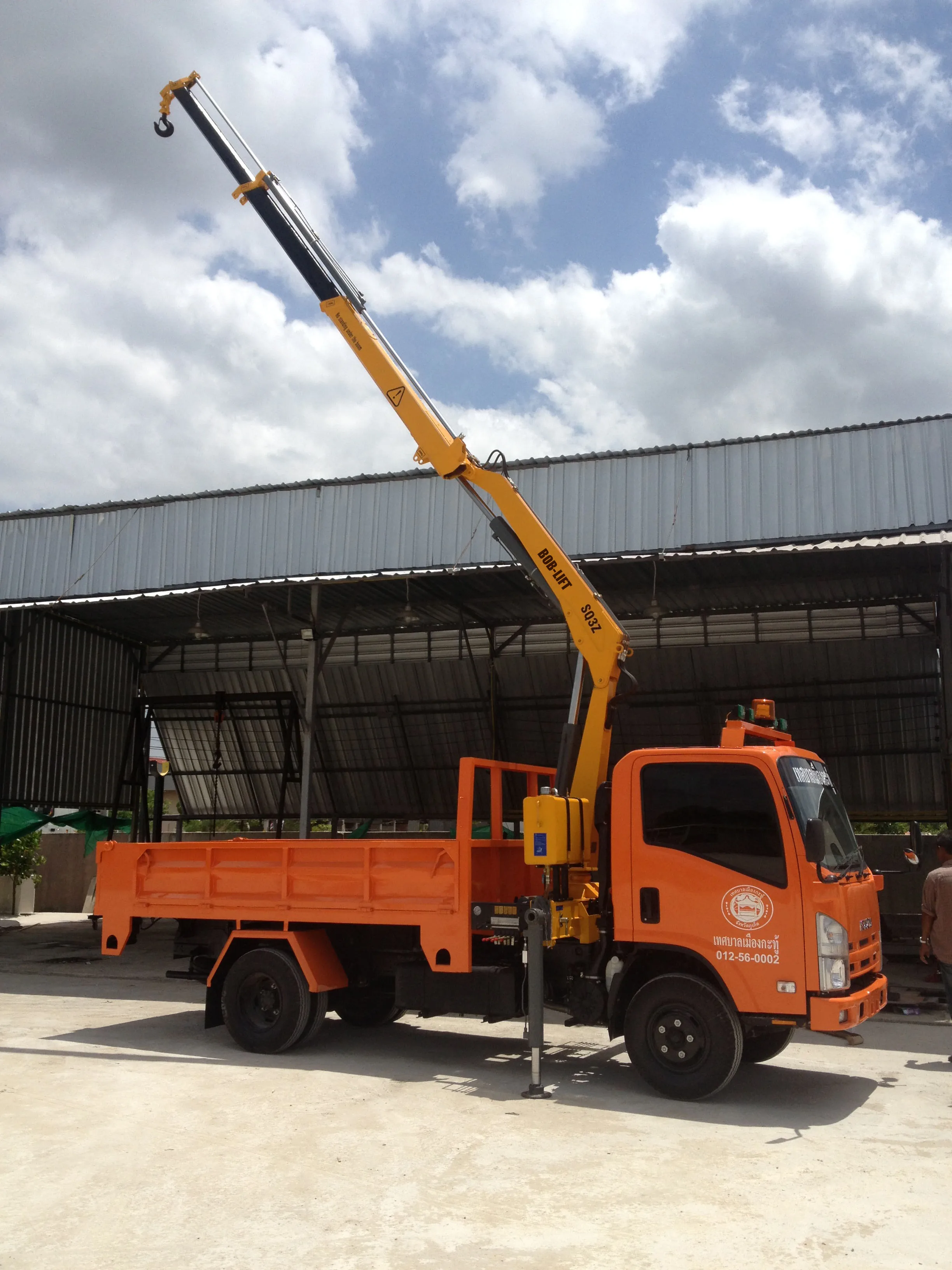 BOB LIFT Portable remote control articulated arm hydraulic hoist crane lifting