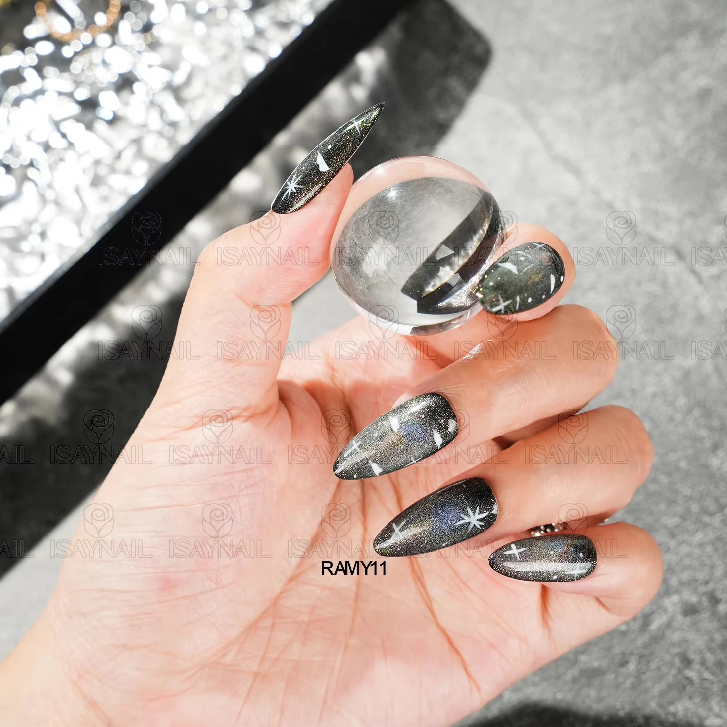 New Arrival Free Sample Art Nails UV Long Lasting Colorful Magnetic Rainbow Cat Eye Gel Polish