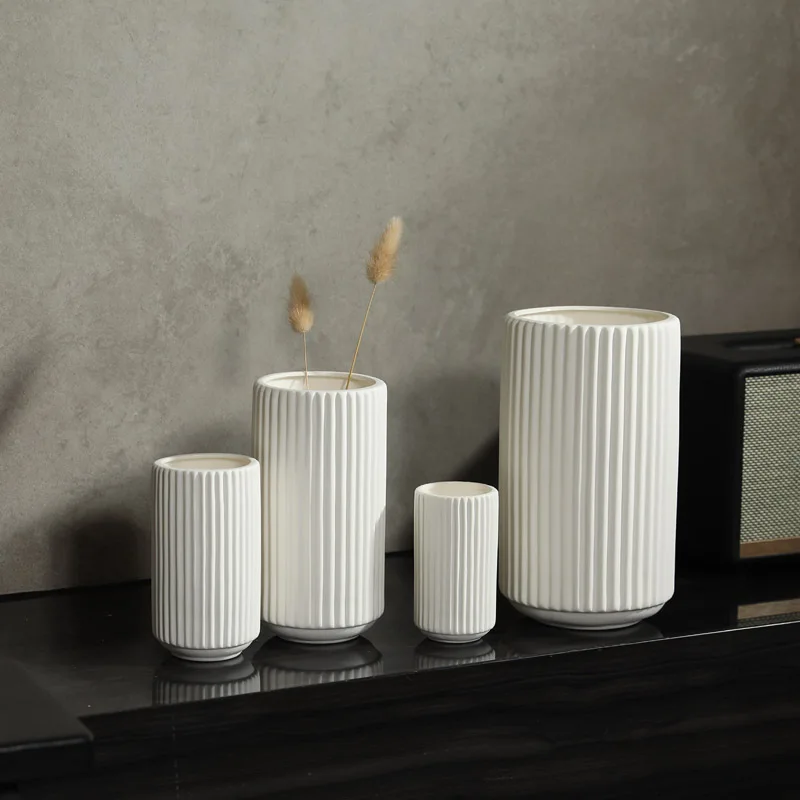 Nordic Modern Luxury simple stripe white Decorative Ceramic Vases Dried Flowers Home Living Room Decoration Vases For Interior