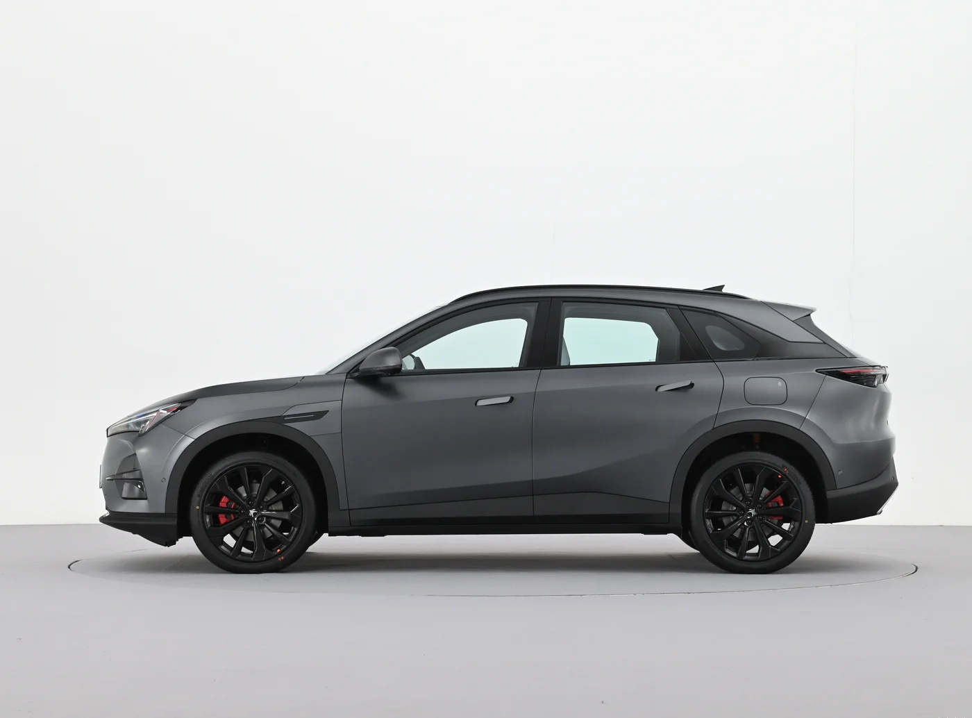 Arcfox Alpha T5 SUV High-Performance Pure Electric Compact Car