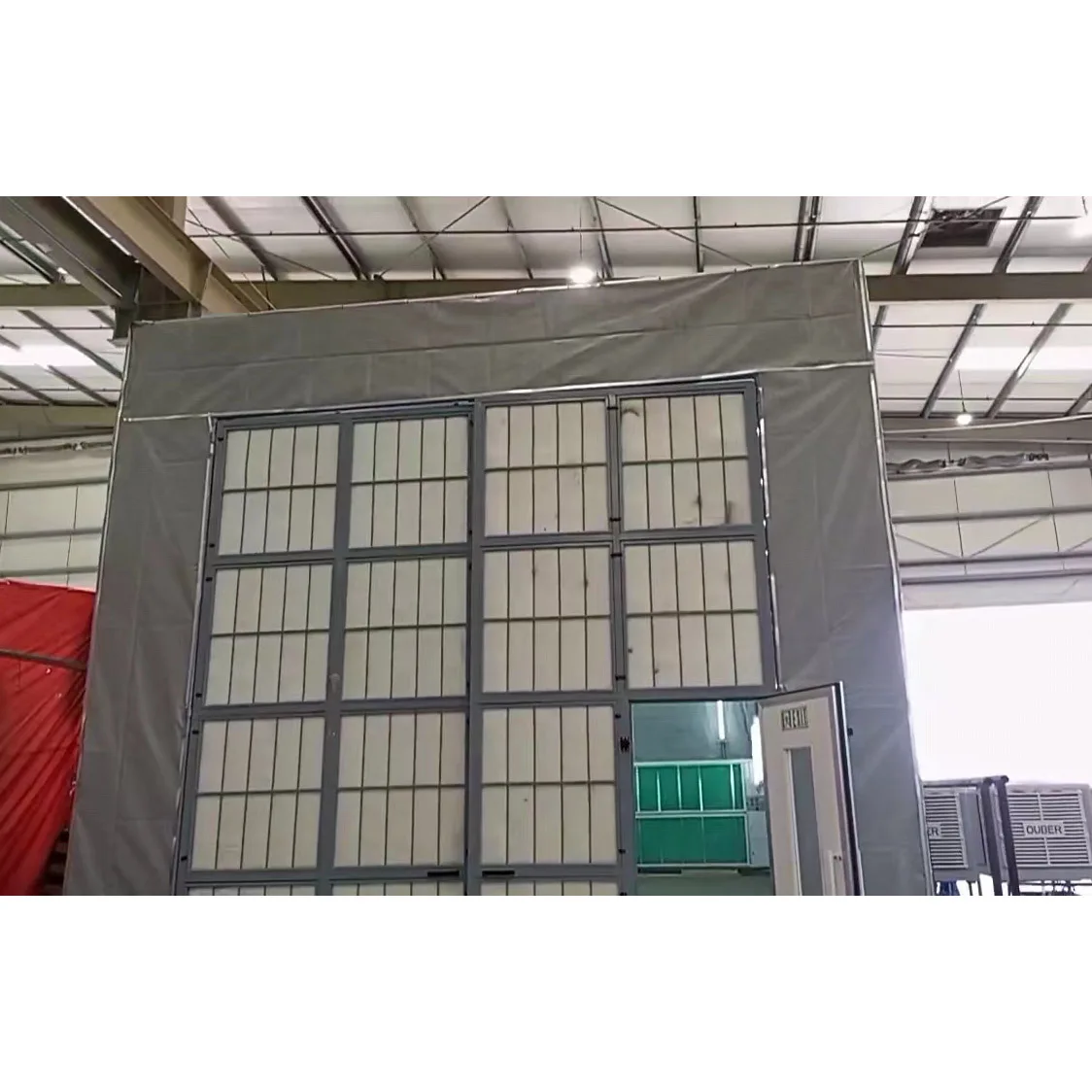 2024 USA Industrial /truck /container  retractable spray paint booth/portable spray booth with CE  PVC curtain