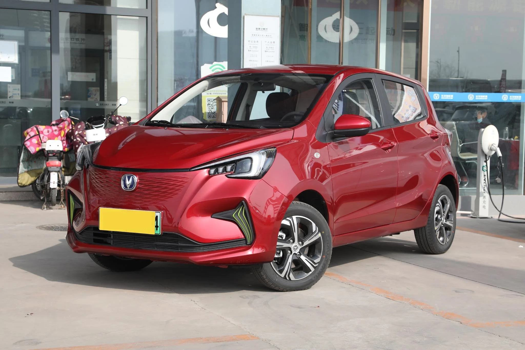 Factory Supply  hot sale cheap cars electric cars shop for used cars