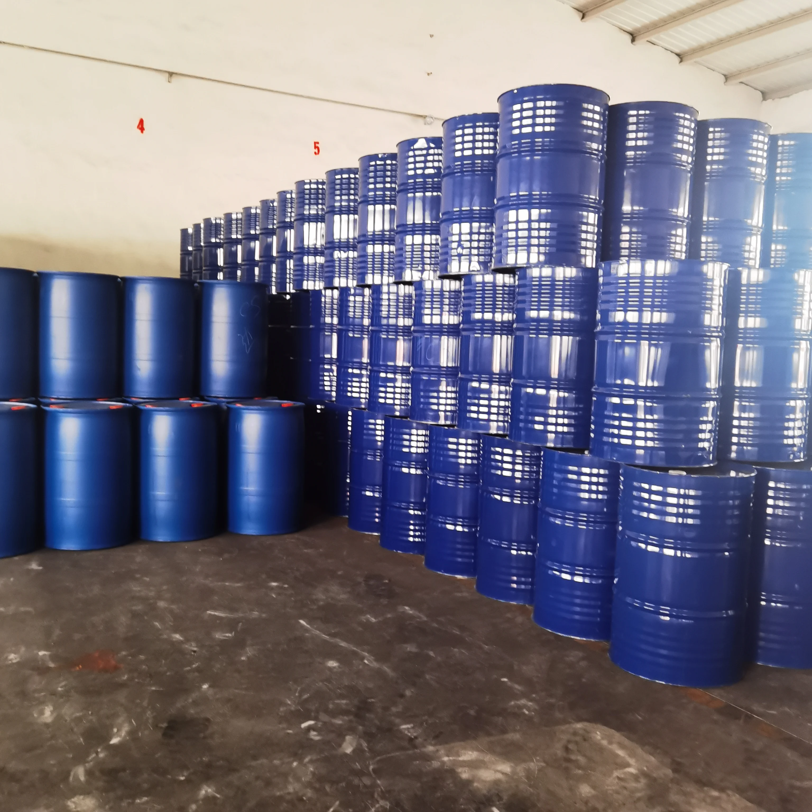 Aniline CAS:62-53-3 Purity:99.95% Industrial Grade Factory Supply Colorless oily flammable liquid