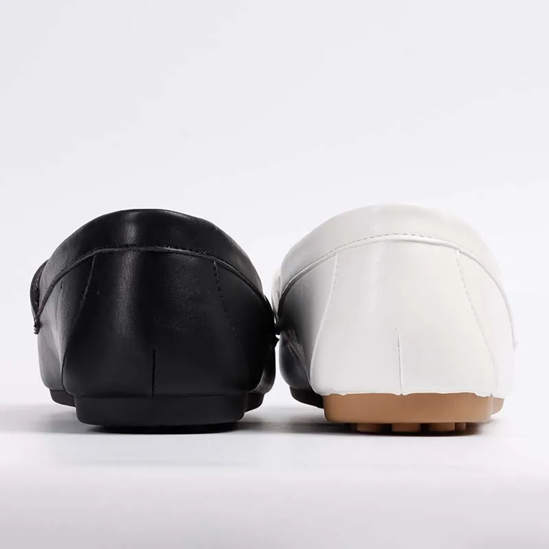 Gold Metal Buckle PU Leather Flats Shoes Ladies Soft Insole Women Moccasin Shoes Casual Anti-Slip Dating Holiday Commuting Shoes