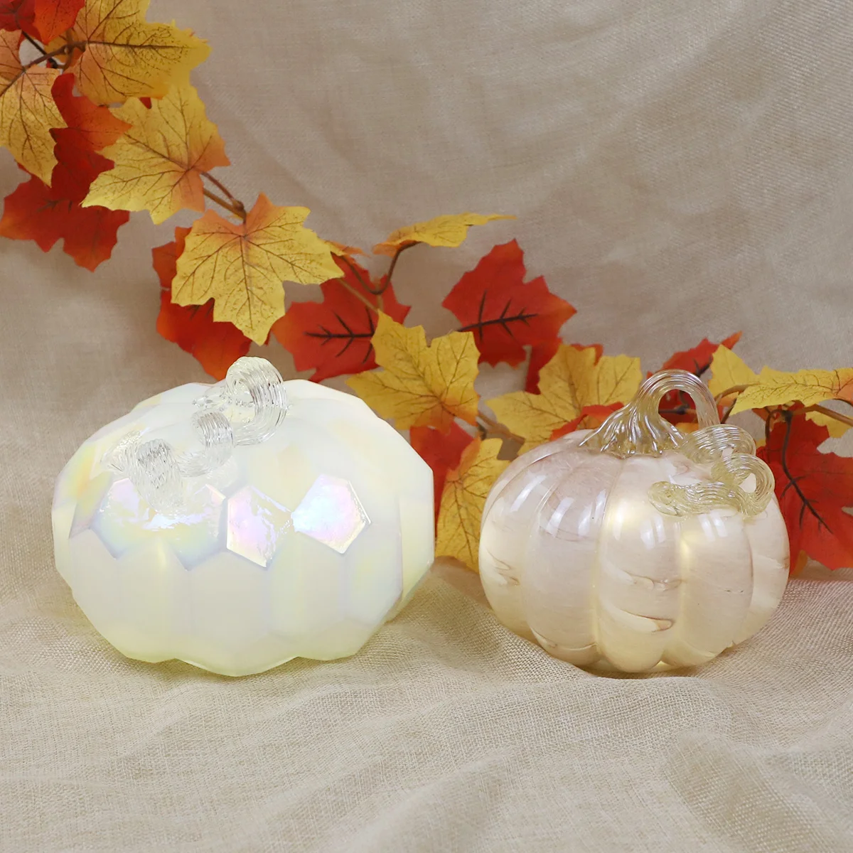 Hand Blown Glass Pumpkin Figurine Halloween Pumpkin Decor Table Accent for Fall Harvest Decorating
