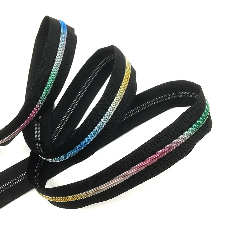 Популярная нейлоновая застежка-молния с радужными цветными зубцами