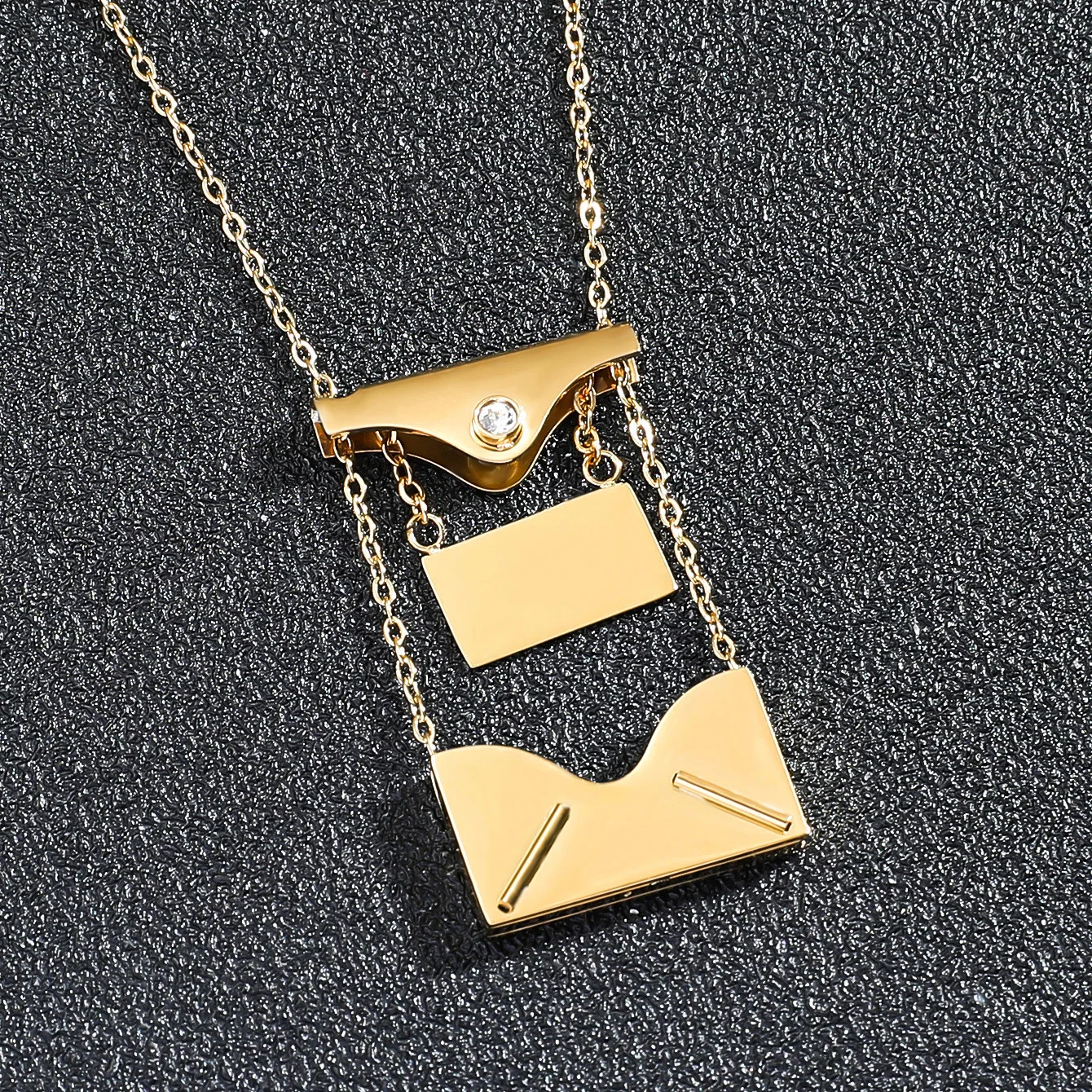 2024 New Design Envelope Necklace Pendant Stainless Steel Openable Engrave Letter Necklaces Custom  Envelope Necklace