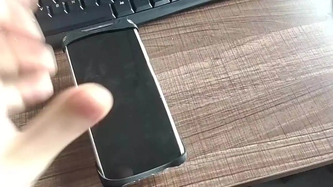 Универсальный держатель для телефона