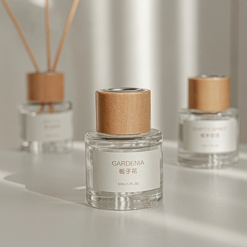 AROMA HOME Essential Oil 50ml Wooden Stick Stopper Lid Round Reed Diffuser With Glass Bottle Gift Box