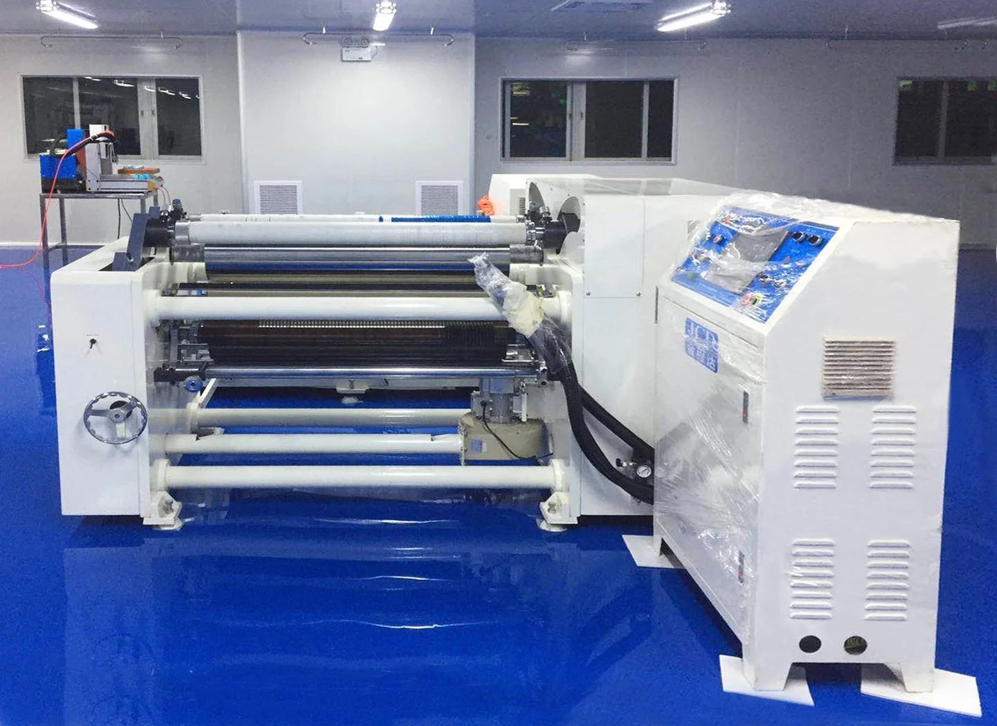 Double shafts turret slitter rewinder for BOPP / PVC / PET / label papers