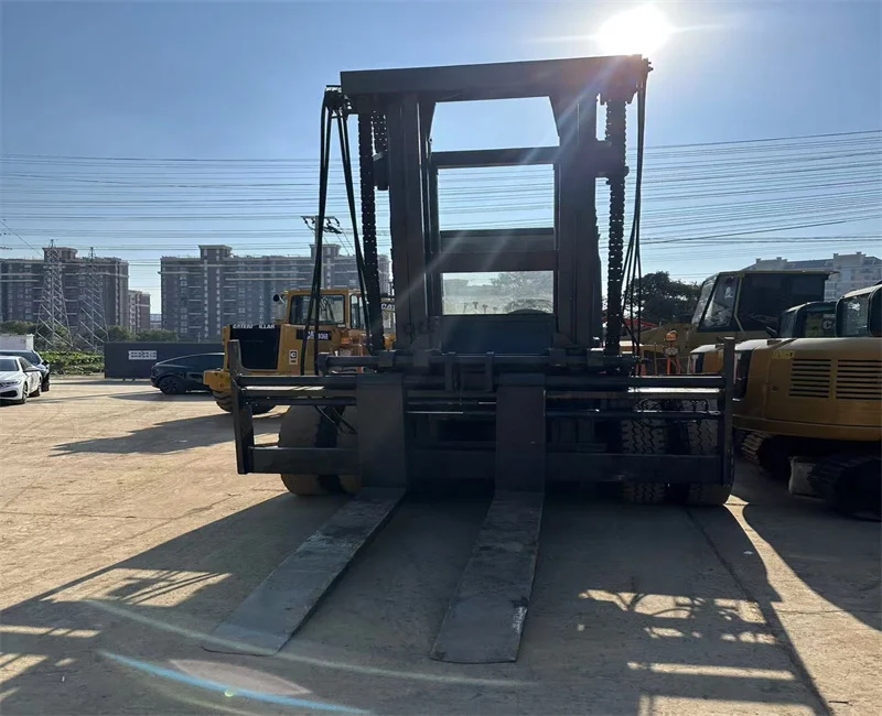 Second Hand Japan brand TCM 20 Ton Forklift TCM FD200 Forklift for hot Sale in shanghai jinshan