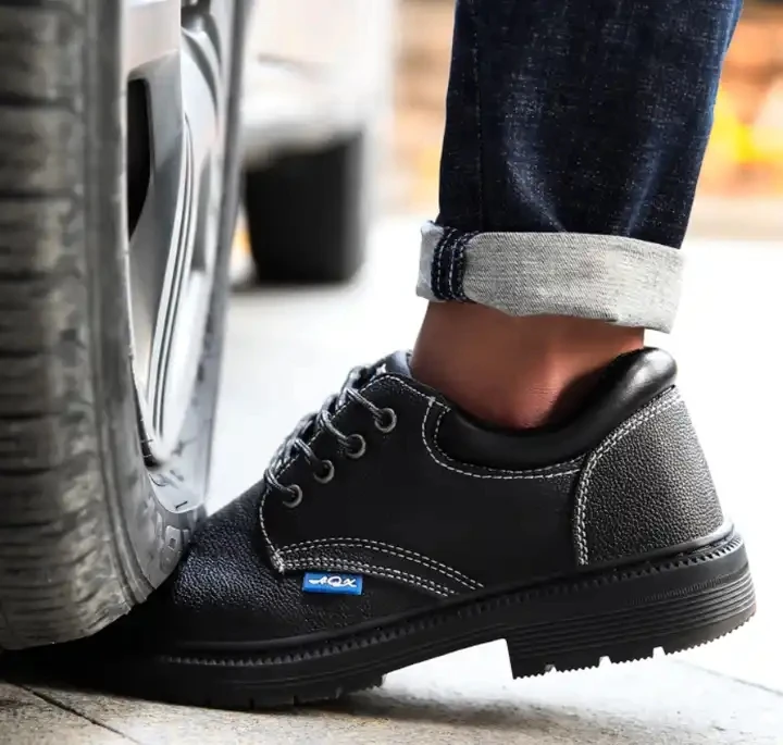 Wholesale Safety Shoes For Men Worker Protection High Quality Safety Shoes Steel Toe Anti Smash Safety  Shoes Work