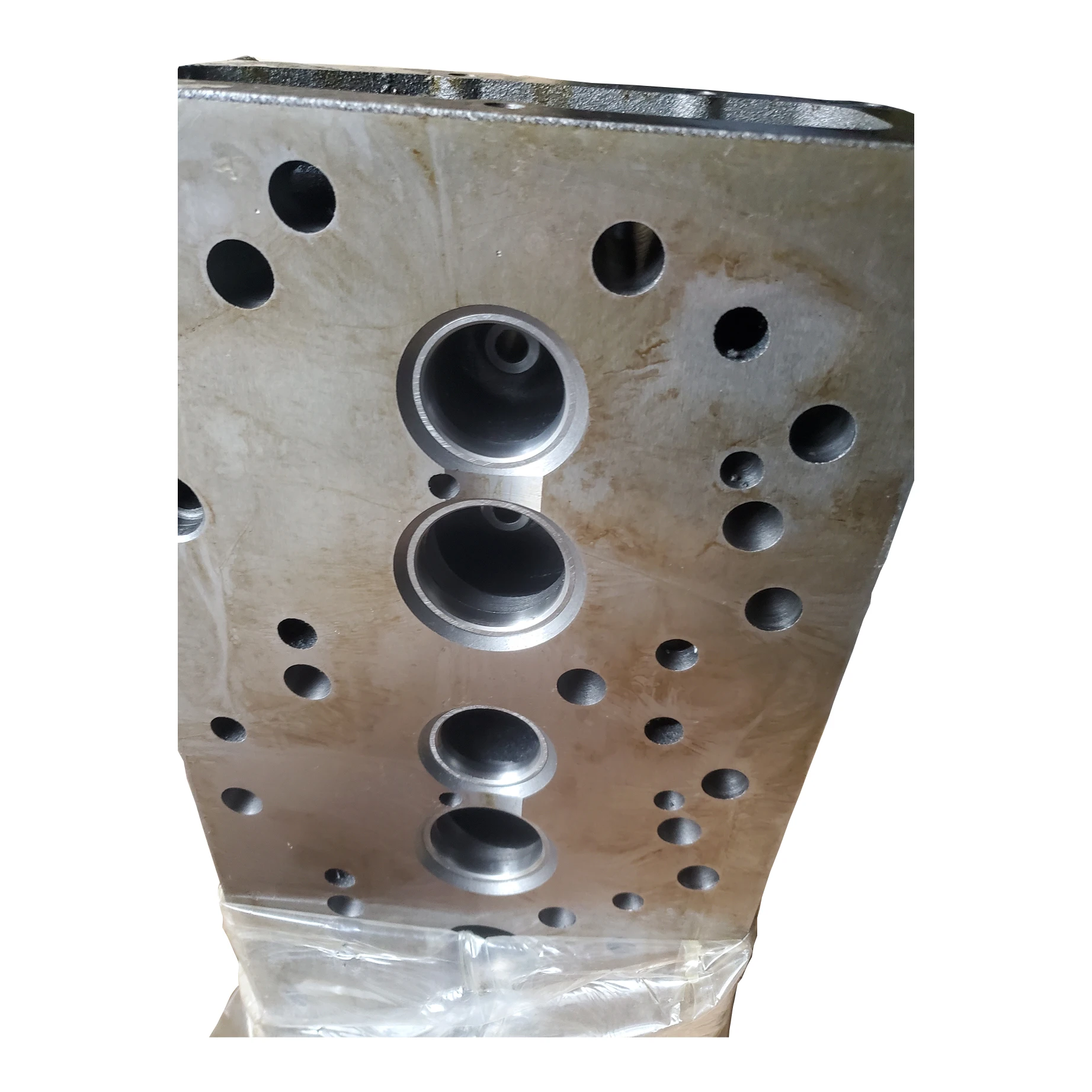 Cylinder Head YN4100QBZ-LNewest Design Top Quality Light Truck Diesel Engine Spare Parts Cylinder Head