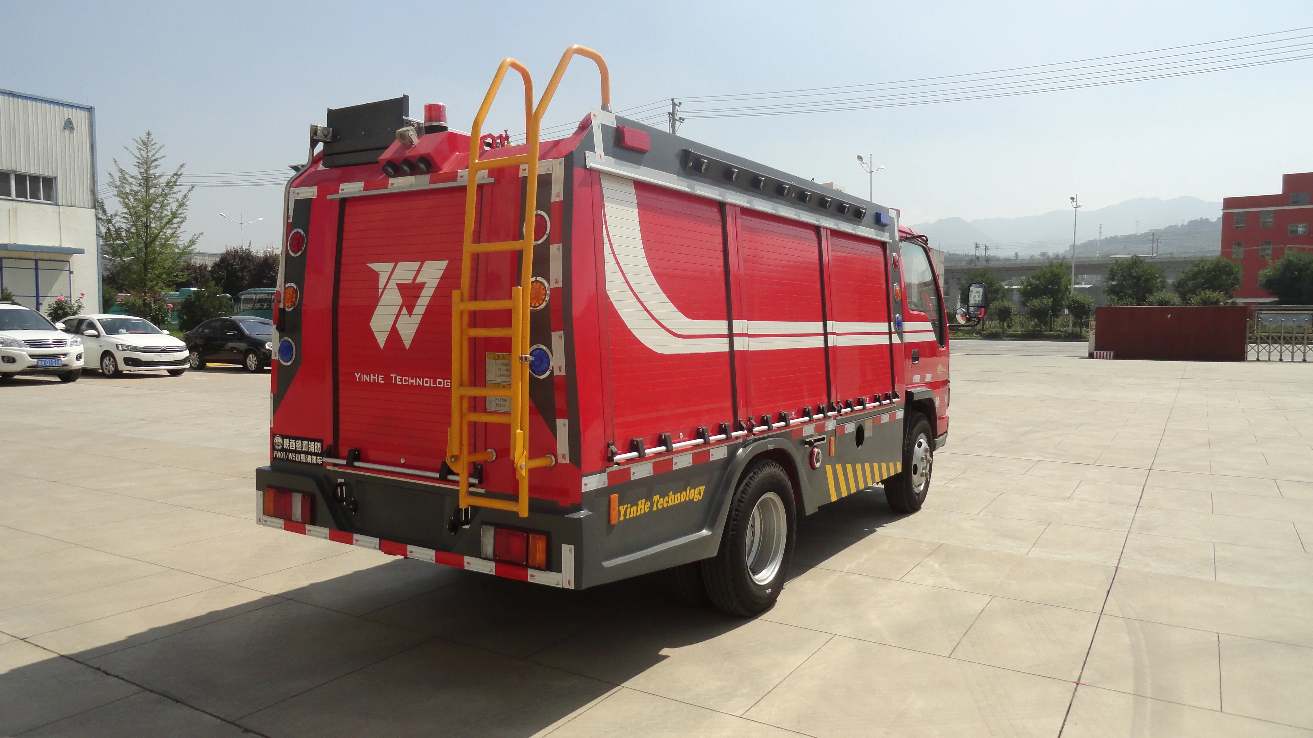 Настраиваемые шасси Isuzu BX5060GXFPW01/W5 спрей пожарная машина для продажи