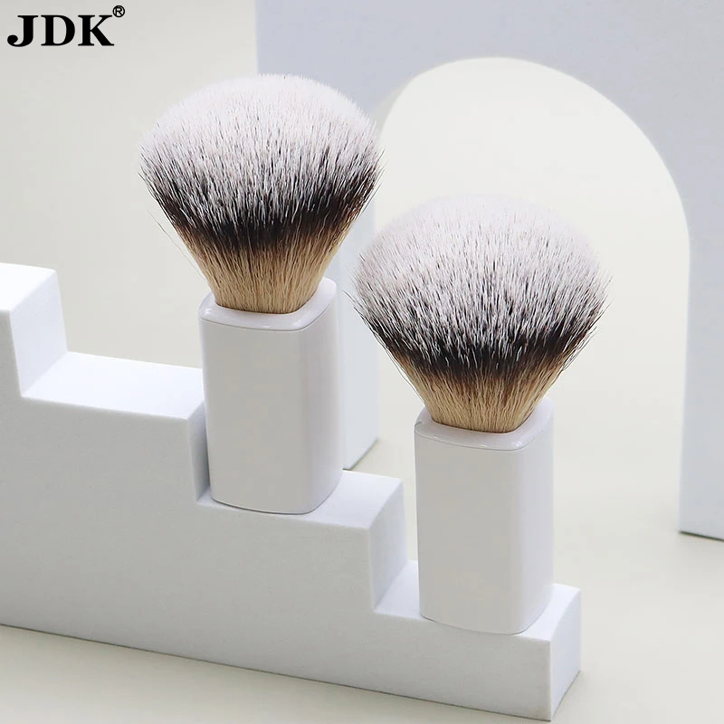 Factory Import From China Faux Ox Horn Wood Handle Men Shaving Brush Badger Hair Beard Brush