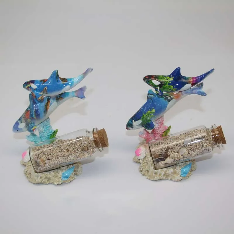 Custom Ocean Beach Design Shark Whale Dolphins Snow Globe with Sand Sand Bottle with Seashell for Home Decoration Resin Craft